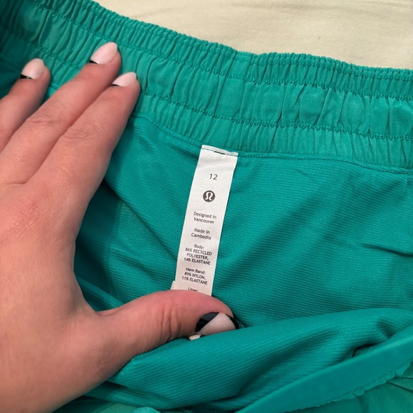Lululemon shorts - Picture 3 of 4